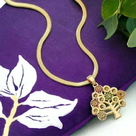 🆕️18K Gold Plated 316 L Stainless Steel Dainty Necklace Tree of Life 🌳 Pendant - Picture 1 of 8